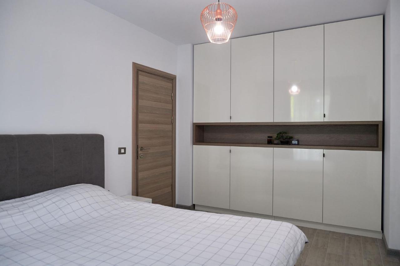 Vibe Apartment- Spa N Pools Beach Resort Năvodari Esterno foto